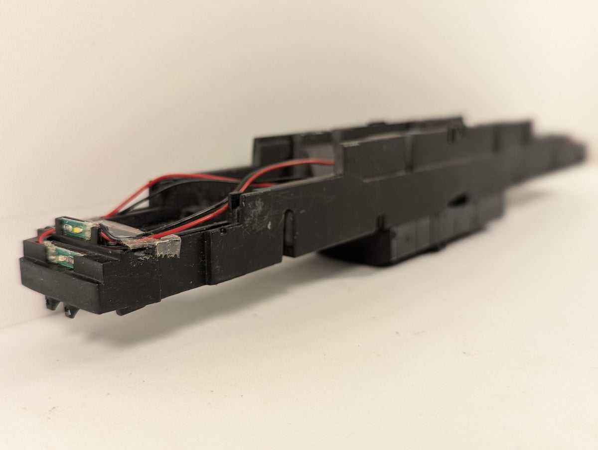 OO Gauge Diesel DMU Underframe with Directional Lighting Assembly Chassis