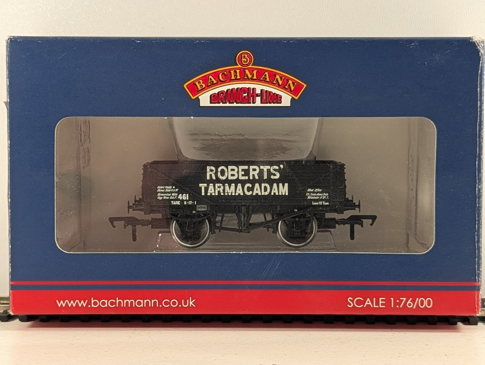Bachmann Branchline 37-037 5 Plank Wagon “Roberts Tarmacadam”