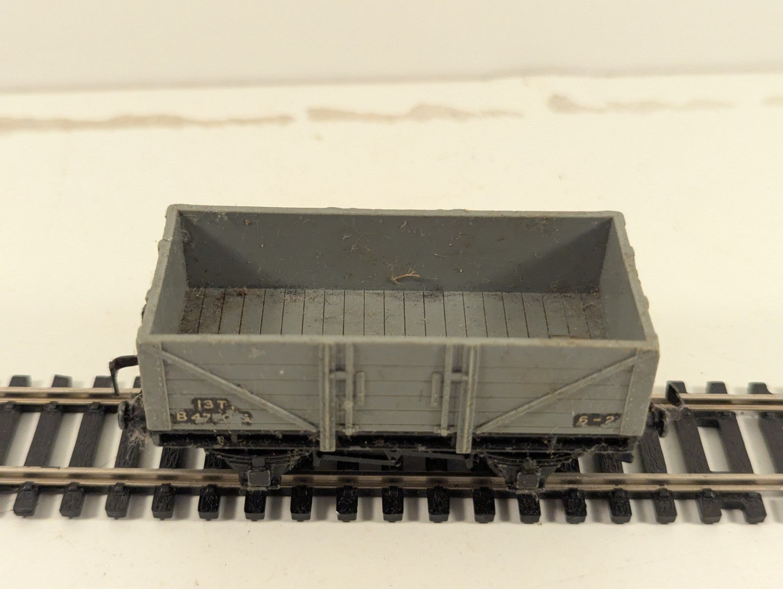 Hornby Dublo OO Gauge Grey Open Wagon - Damaged Lettering & Numbering