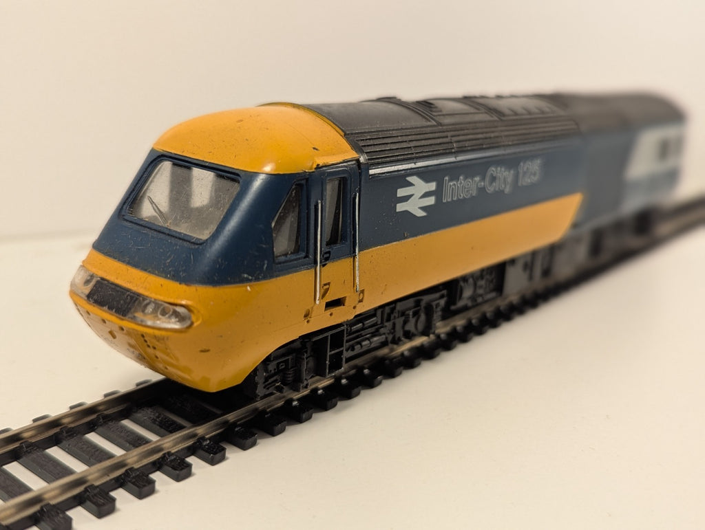 Hornby R332 OO Gauge Class 43 Dummy Car 43011 – InterCity Livery