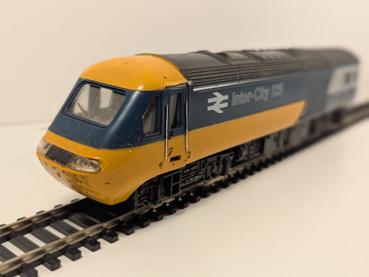 Hornby R332 OO Gauge Class 43 Dummy Car 43011 – InterCity Livery