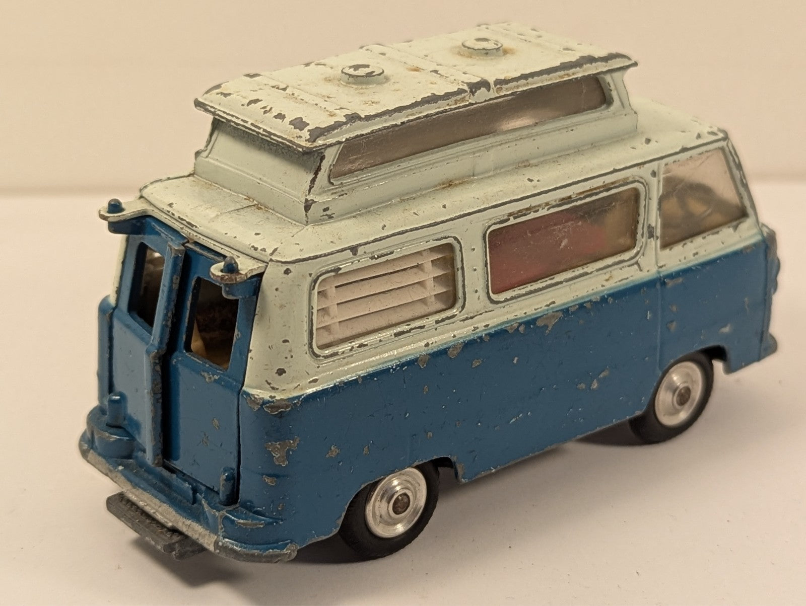 Corgi Toys 420 Ford Thames Airborne Caravan 1:43 Scale - Chipped Paint