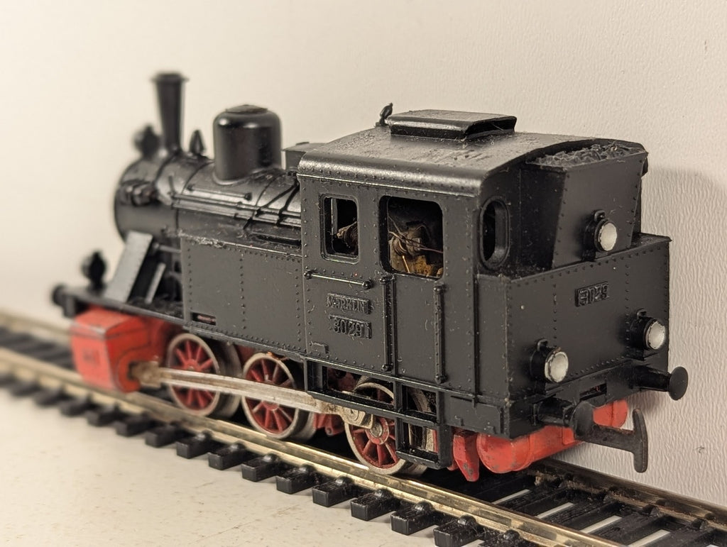 Märklin HO Gauge Class 89 0-6-0 Tank Locomotive Steam Locomotive 3029 DB Black