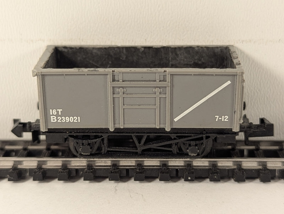 Minitrix N Gauge 16 Ton Mineral Wagon B239021 BR Grey