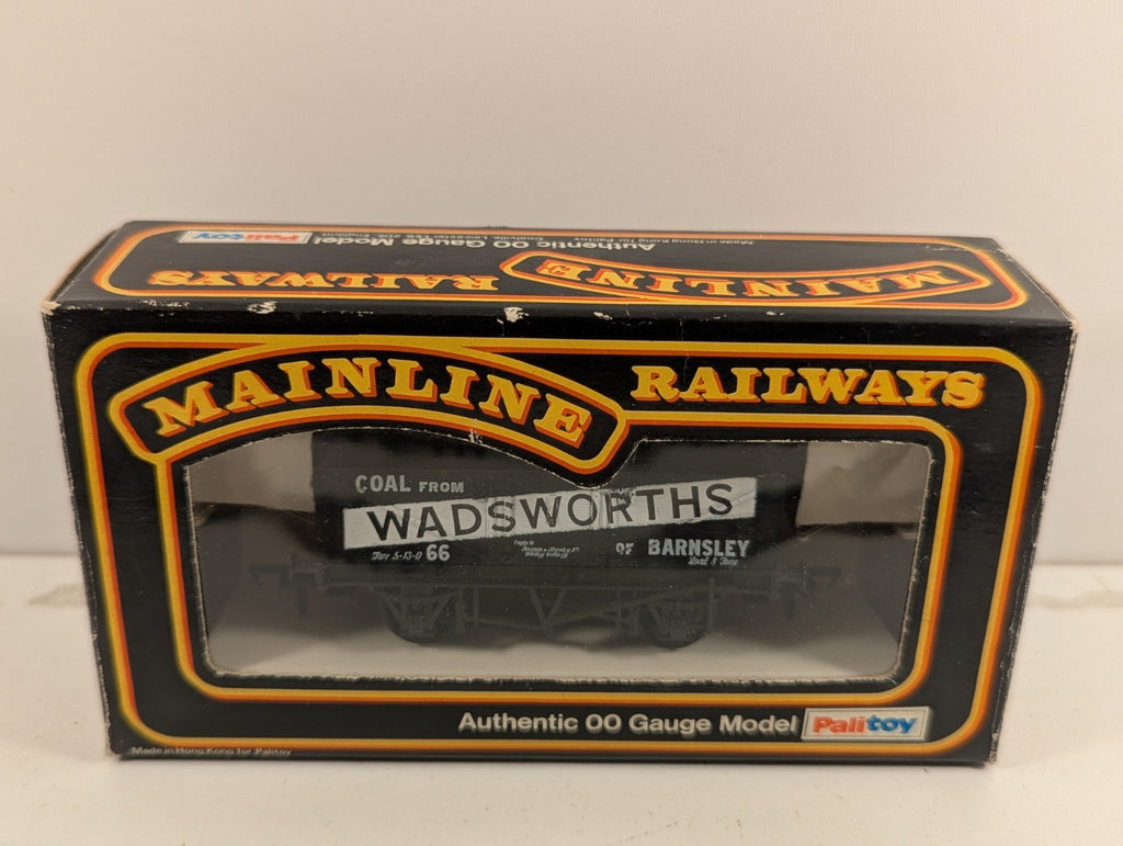 Mainline Railways OO Gauge 5 Plank Wagon Wadsworths of Barnsley