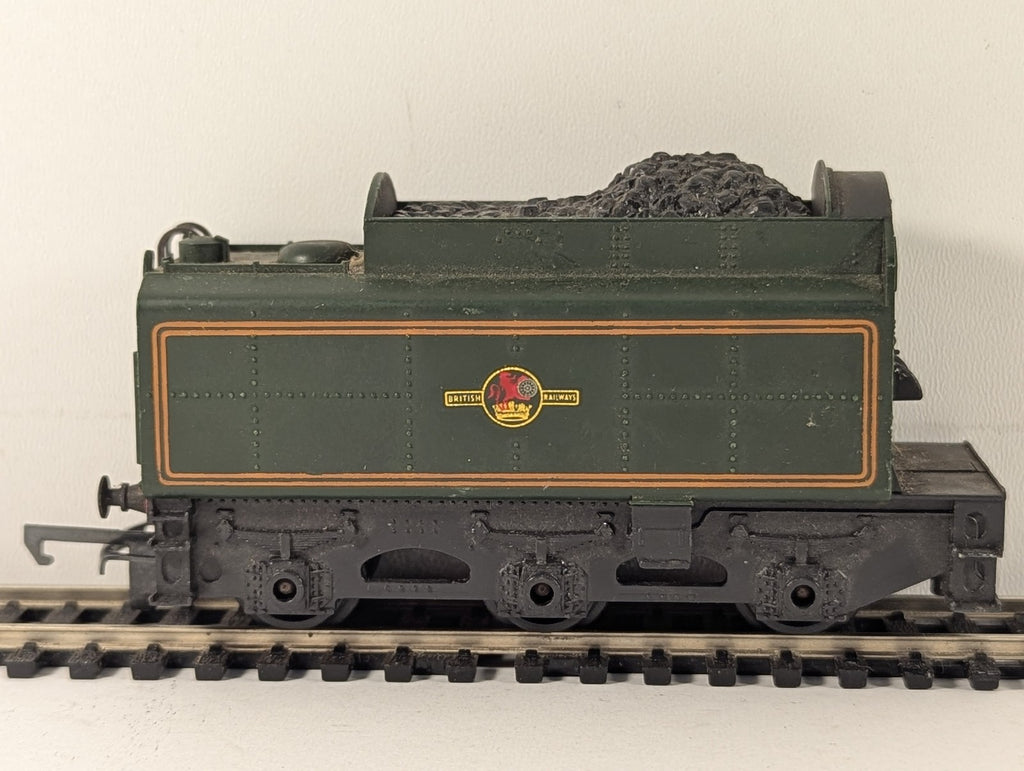 Tri-ang OO Gauge BR 6-Wheel Tender BR Green