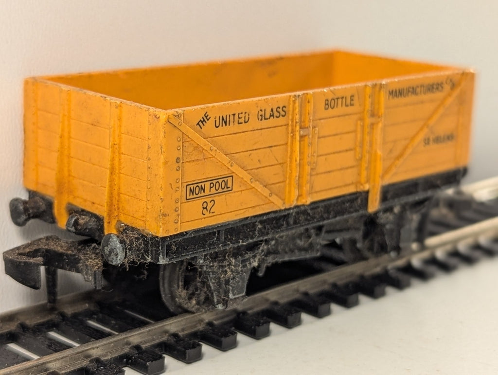 Hornby Dublo United Glass Bottle Manufacturers 5 Plank Open Wagon OO Gauge