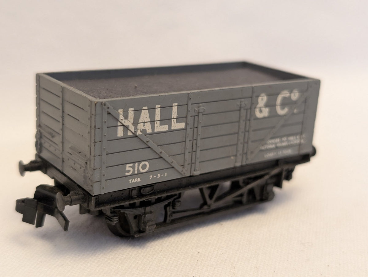 Trix OO Gauge 7 Plank Open Wagon 'Hall & Co' Goods Wagon 510 Hall