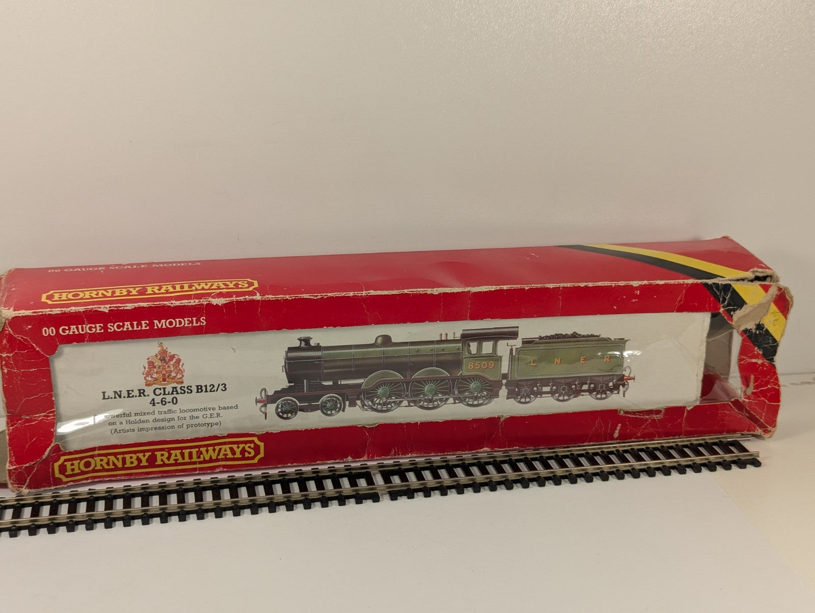 Hornby OO Gauge R150 LNER Class B12/3 4-6-0 Locomotive 8509 Spares
