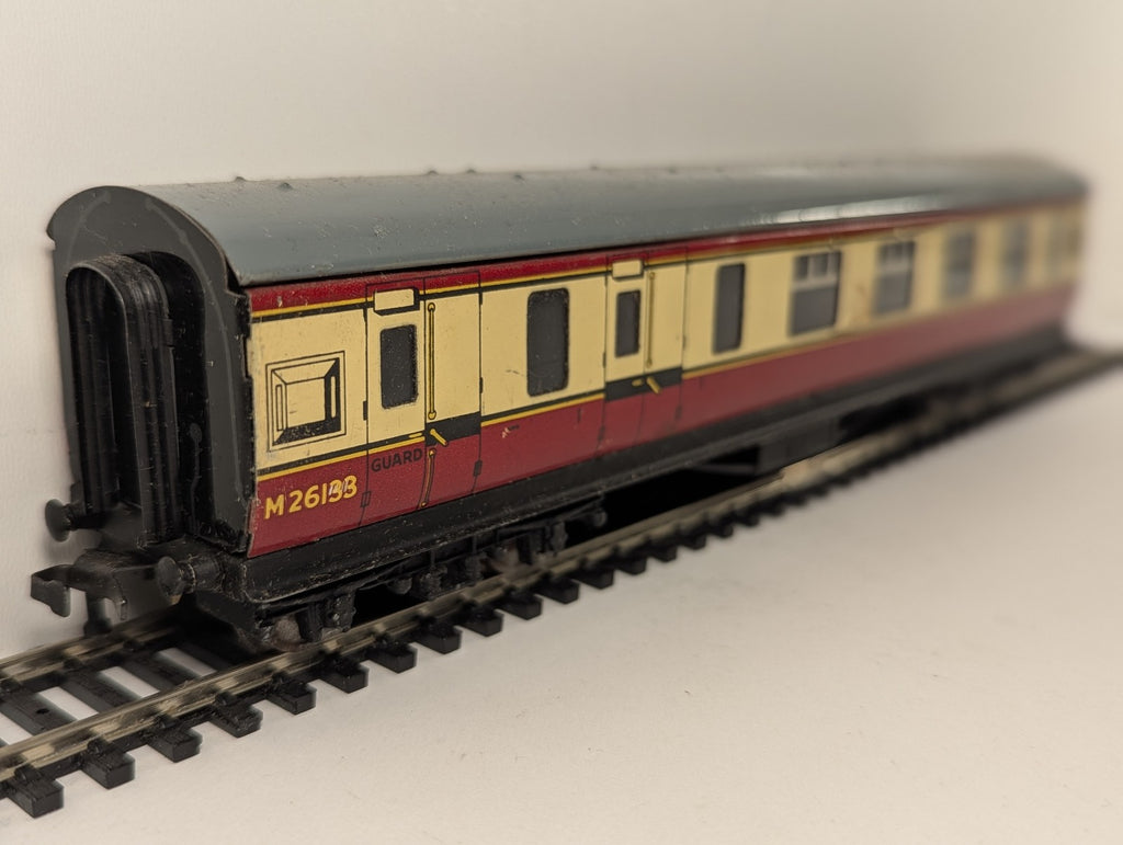 Hornby Dublo OO Gauge BR Corridor Brake Third Coach Passenger Coach M26133