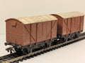 Hornby Dublo OO Gauge BR Closed Vent Van Pair - missing buffer
