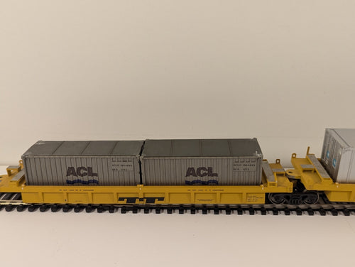 Athearn TTX Deep Well Wagons with Containers