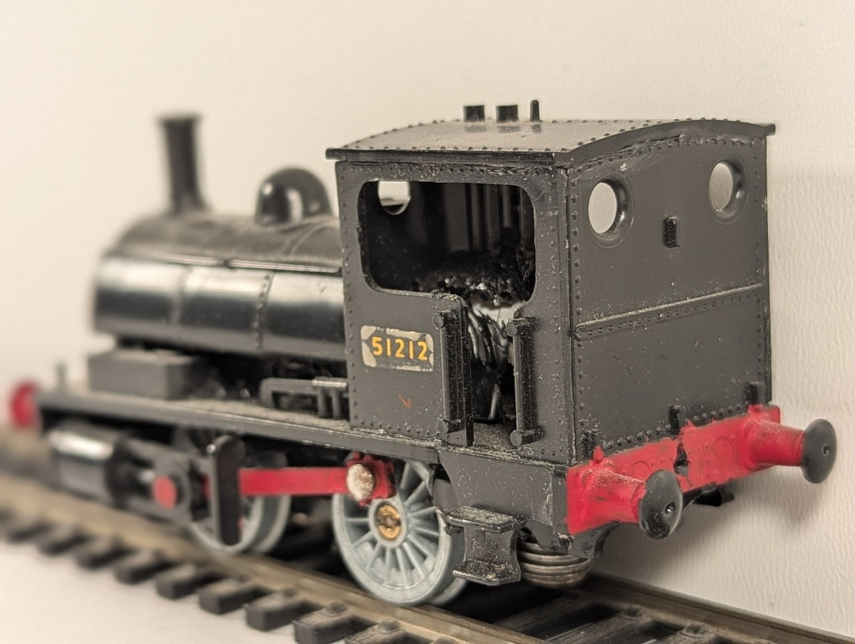Hornby OO Gauge L&Y Class 21 Pug 0-4-0ST Steam Locomotive 51212 BR Black