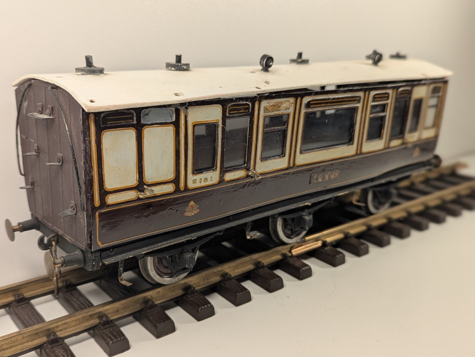 O Gauge LNWR 6 Wheel Passenger Coach G Gauge Wheels
