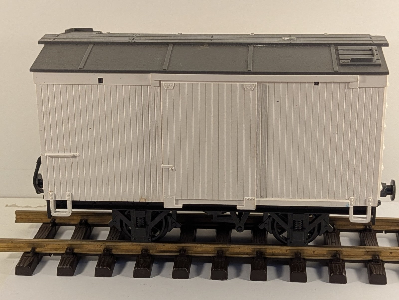 LGB G Scale Two-Axle Closed Goods Van White