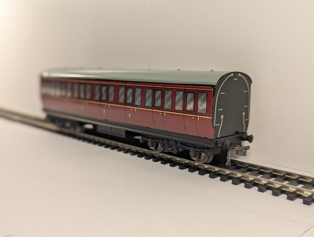 Hornby-Dublo 32017 OO Gauge D12 1st class suburban Coach - Boxed