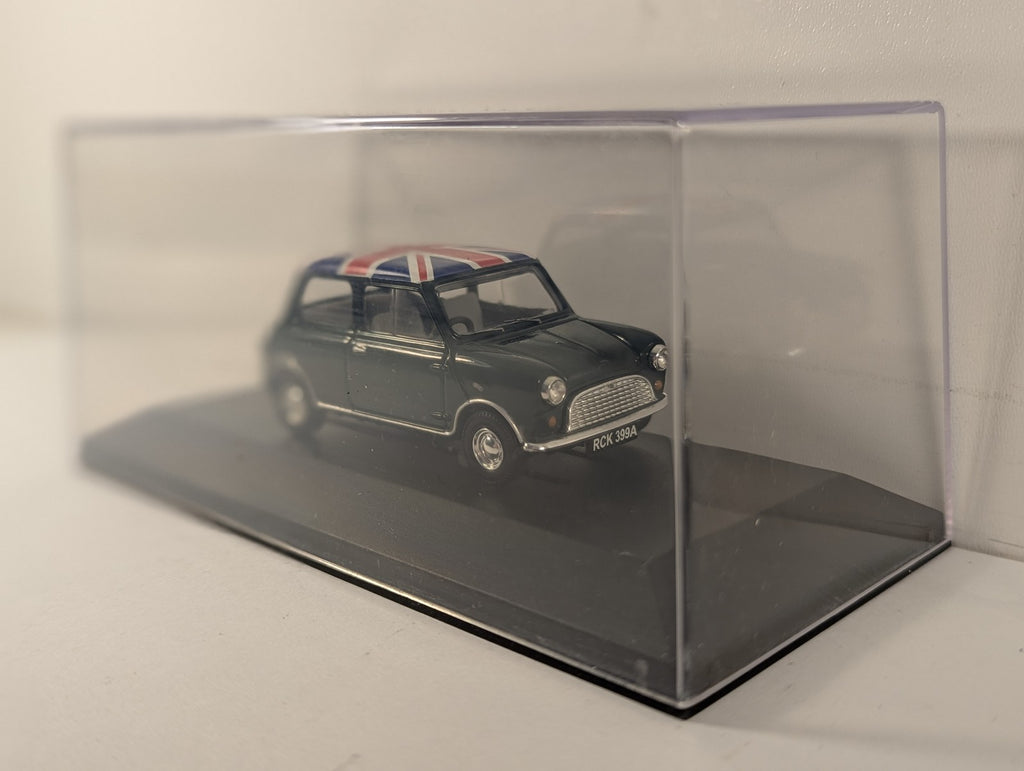Vanguards 1:43 Austin Mini Die-cast Model Car RCK 399A British Racing Green