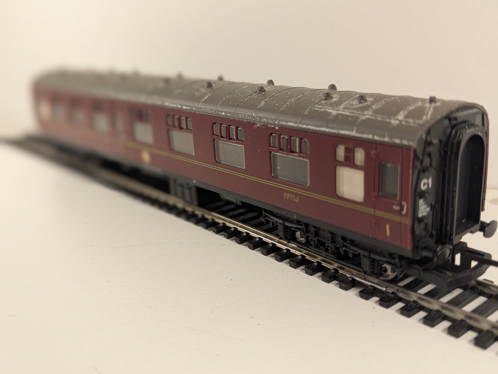 Hornby R4219A OO Gauge BR Mk1 CK Composite Coach 99716