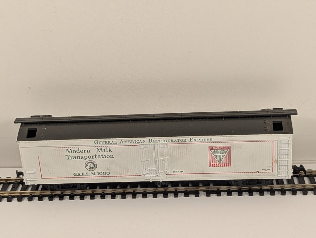 Athearn HO Gauge Modern Milk Transportation GARE M.1000 Refrigerator Wagon