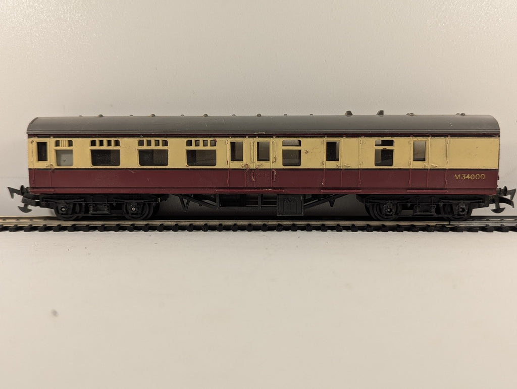 Tri-ang OO Gauge BR Mk1 Brake Second Coach Passenger Coach M34000