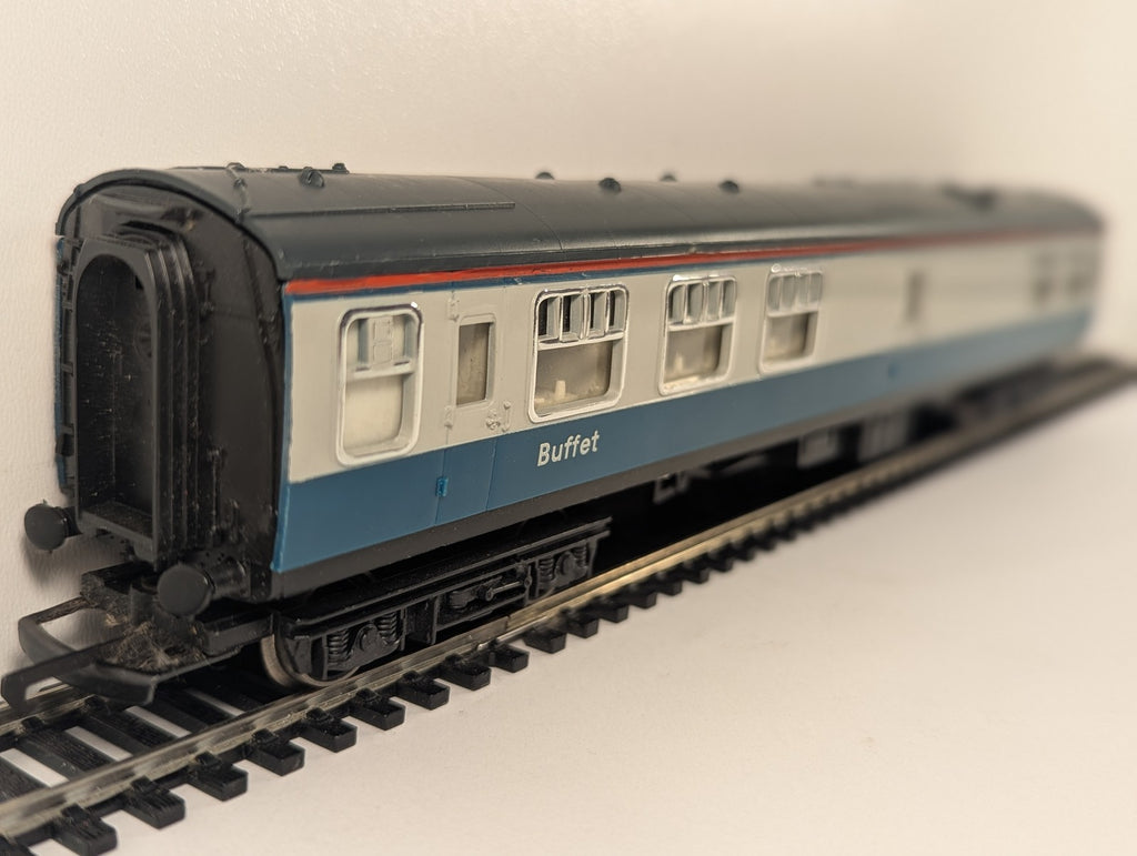 Hornby OO Gauge BR Mk2 Buffet Coach Passenger Coach 1805 BR Blue & Grey R423