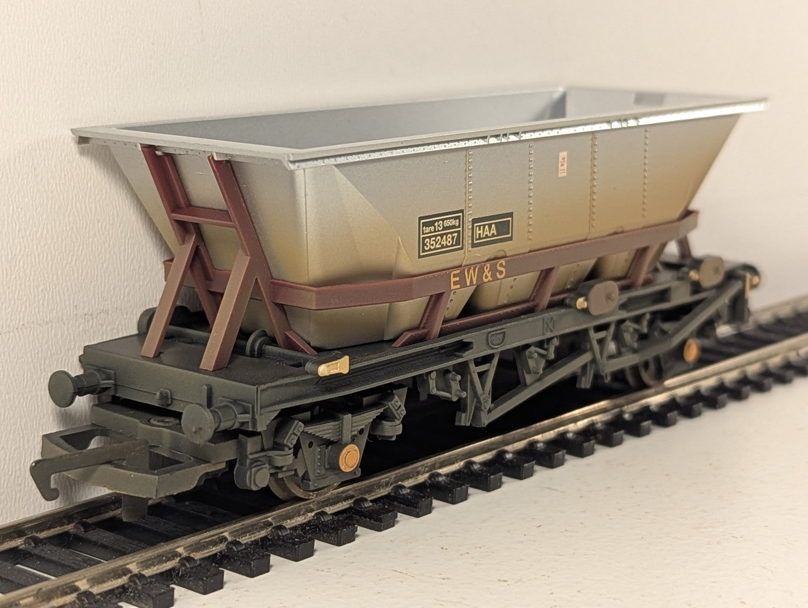 Hornby OO Gauge HAA Hopper Wagon Goods Wagon 352487 EW&S R6153