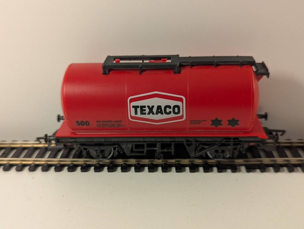 Hornby R231 OO Gauge Texaco Tank Wagon