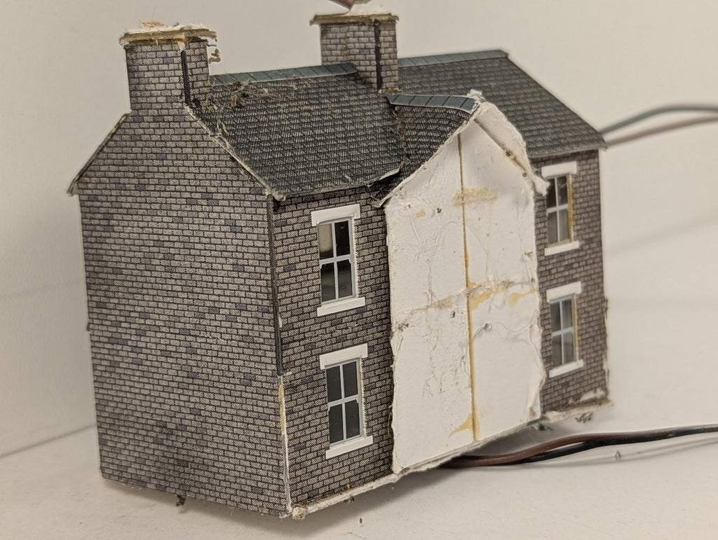 Metcalfe N Gauge stone Town Houses Buildings & Structures With Lights
