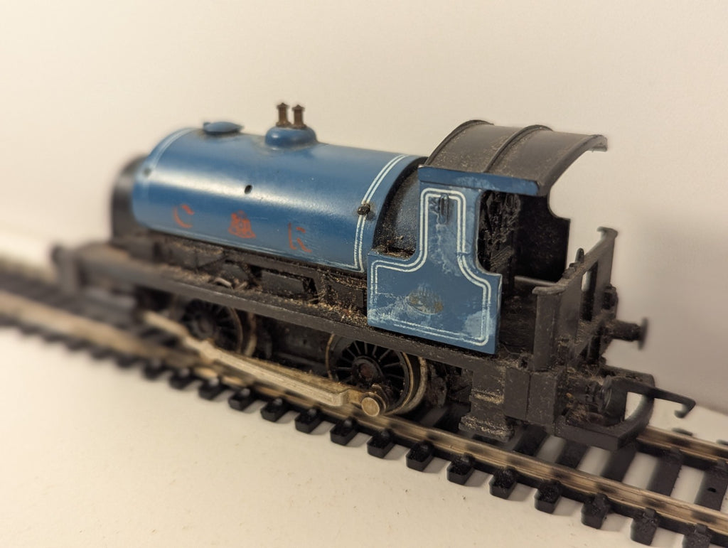 Hornby OO Gauge Caledonian Railway 0-4-0 Saddle Tank Spares or Repair