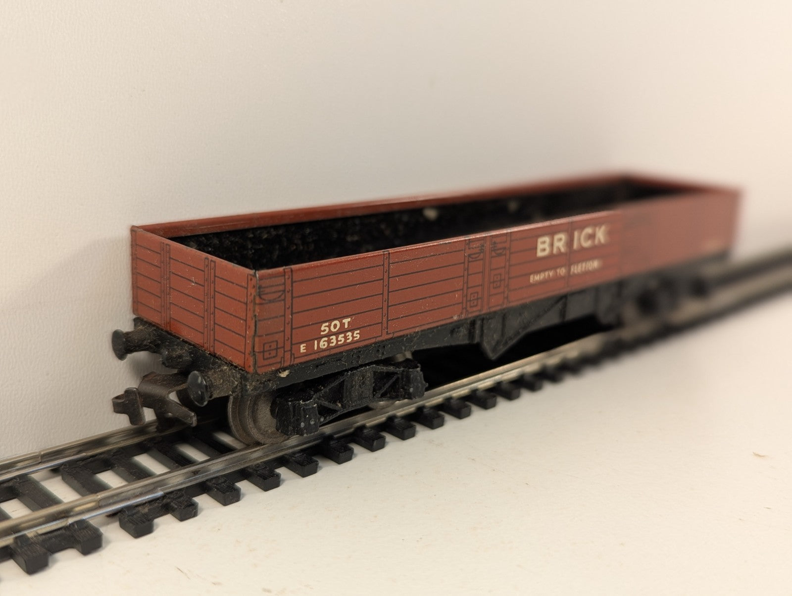 Hornby Dublo 32050 OO Gauge High Capacity Bogie Brick Wagon - Boxed
