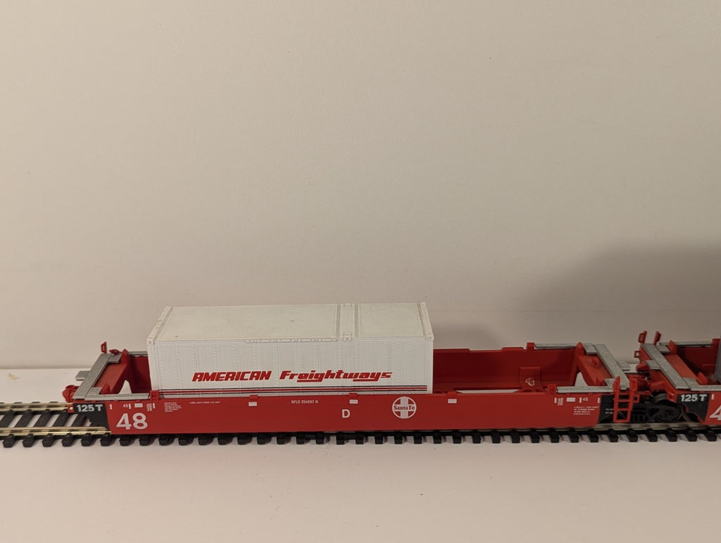 Athearn Deep Well Wagons Santa Fe with Containers