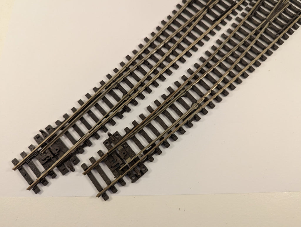 Peco OO Gauge Points x2