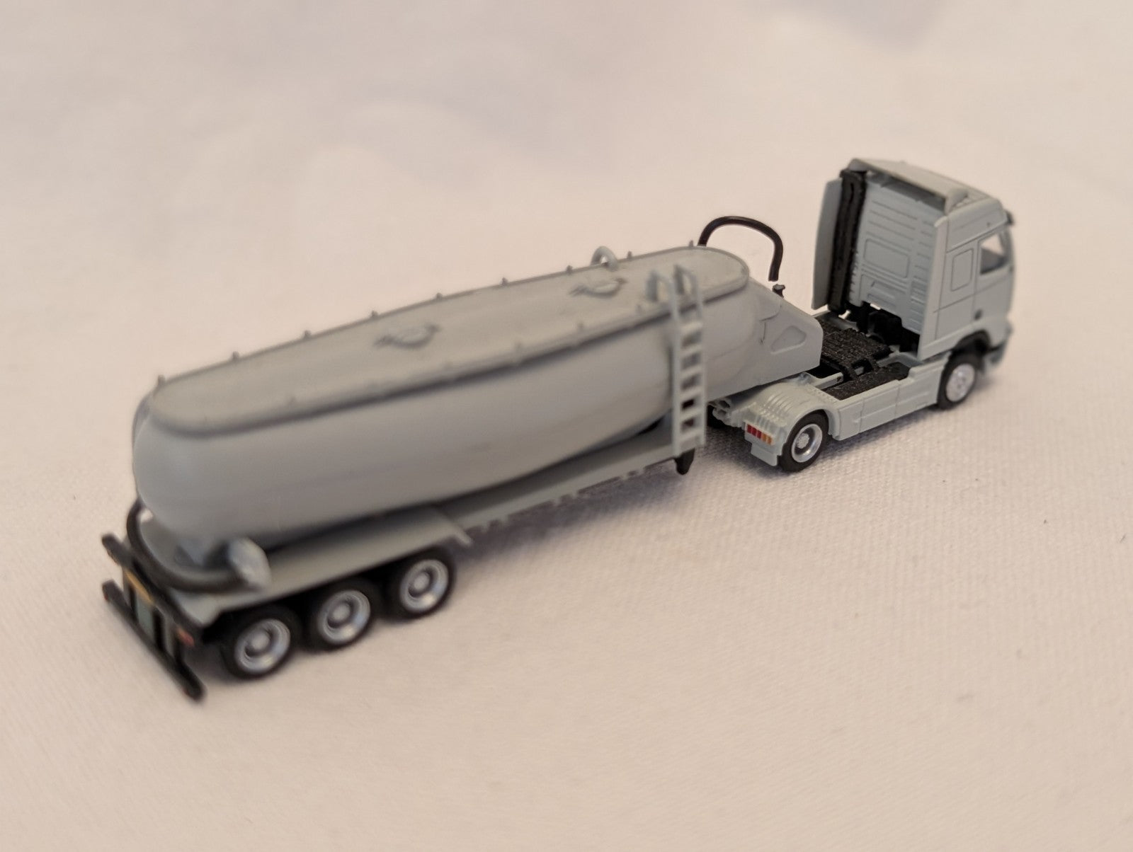 Aoshima 1:150 Scale Trailer Truck Collection Part 1 Bulk Tanker N Gauge