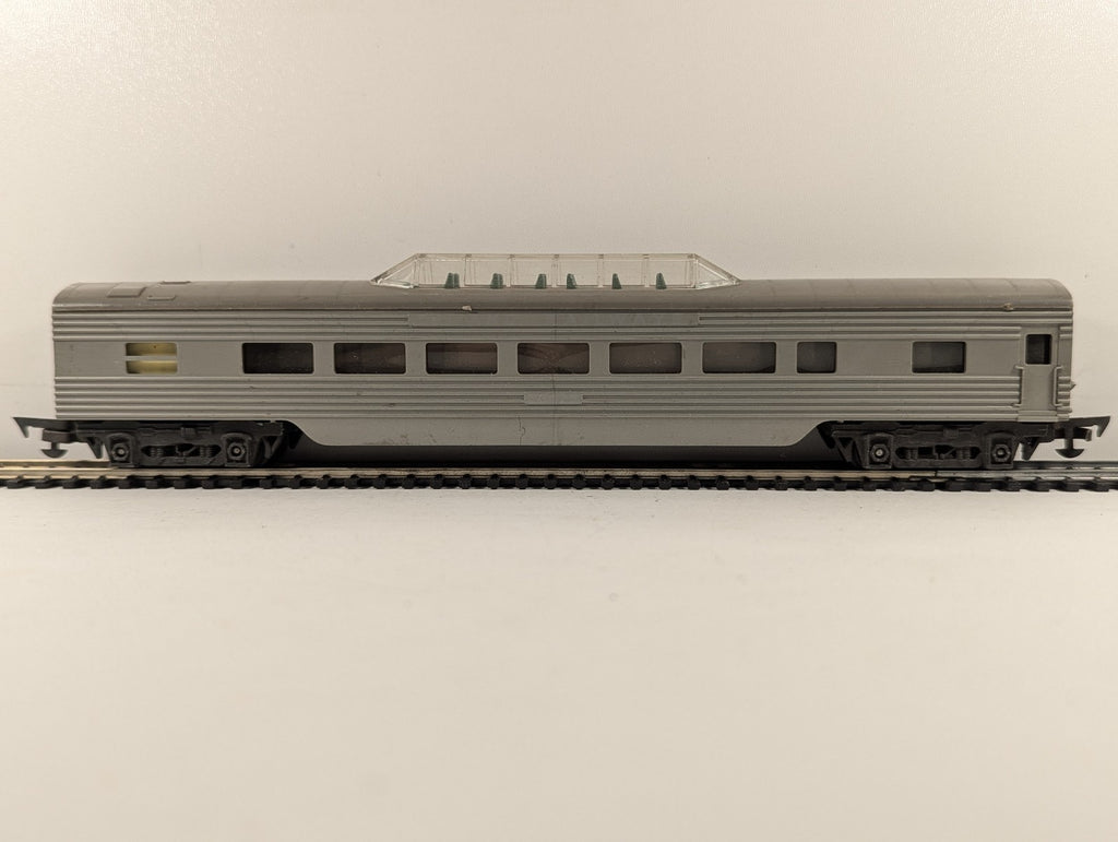 Tri-ang OO Gauge Transcontinental Vista Dome Coach Passenger Coach Silver R.24