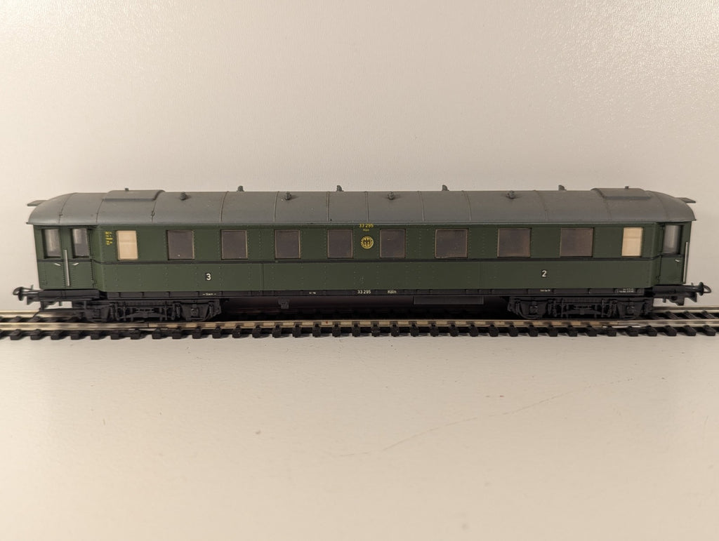 Liliput HO Gauge Passenger Coach