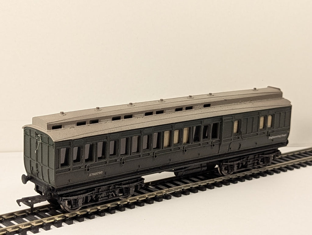 Hornby OO Gauge BR Clerestory Departmental Coach 'Engineering Dept' Coach