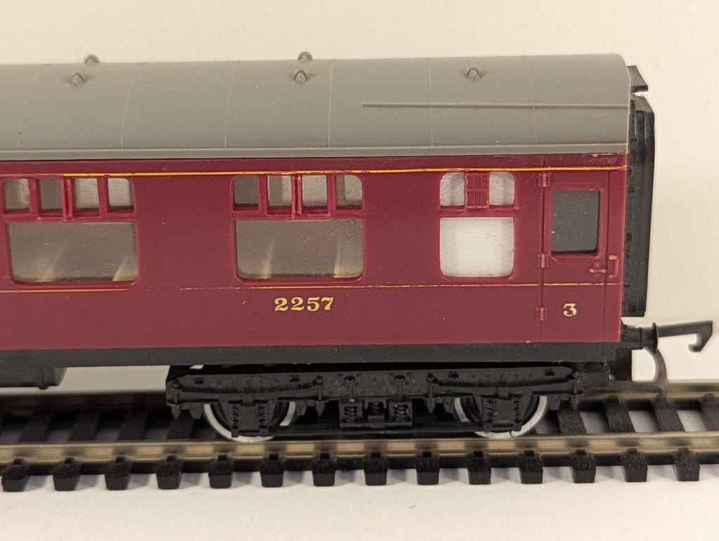 Tri-ang R936 OO Gauge LMS Corridor Brake 3rd Coach