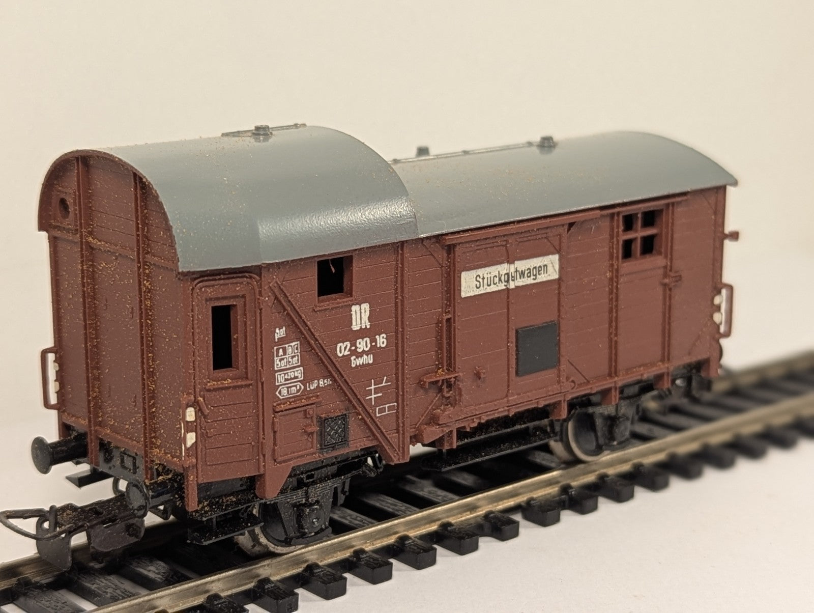 Piko HO Gauge DR Goods Brake Van Type Gwhu