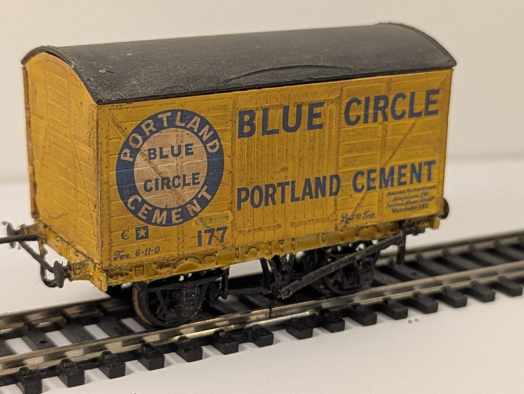 Peco OO Gauge Blue Circle Portland Cement Box Van Goods Wagon 177