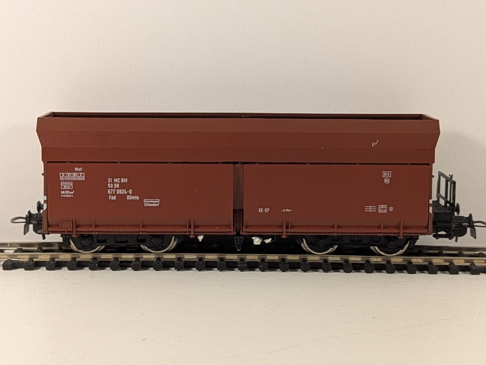 Piko 5-6426-01 HO Gauge DR Self-Unloading Hopper Wagon