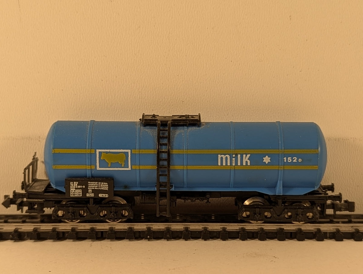 Lima N Gauge Bogie Milk Tank Wagon 152 D Blue / Milk