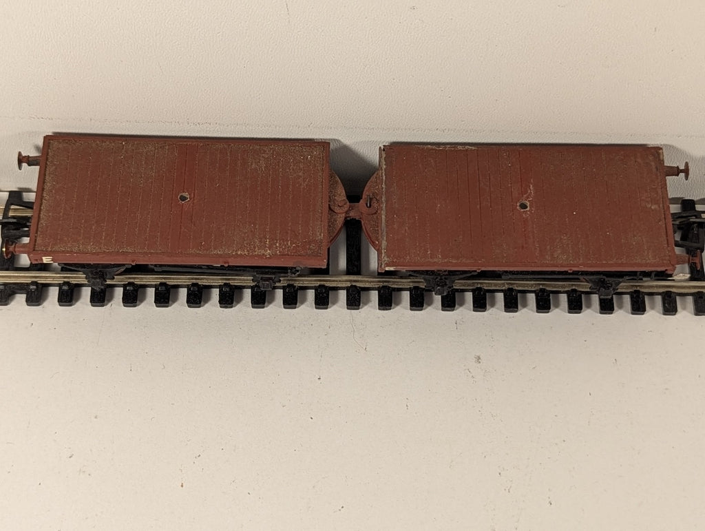 Ratio OO Gauge GWR 'Mitcham' Twin Bolster Wagons Goods Wagon GWR Bauxite