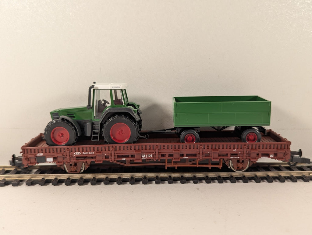 Roco H0 Kbs Flat Wagon with Fendt Tractor and Trailer Goods Wagon 335 4 113-9