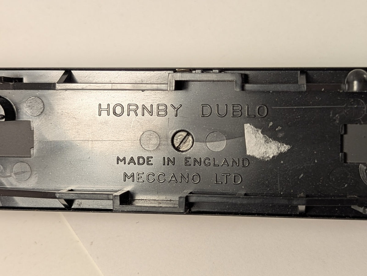 Hornby Dublo OO Gauge BR Maroon Brake Second Coach Passenger Coach M43277 4053