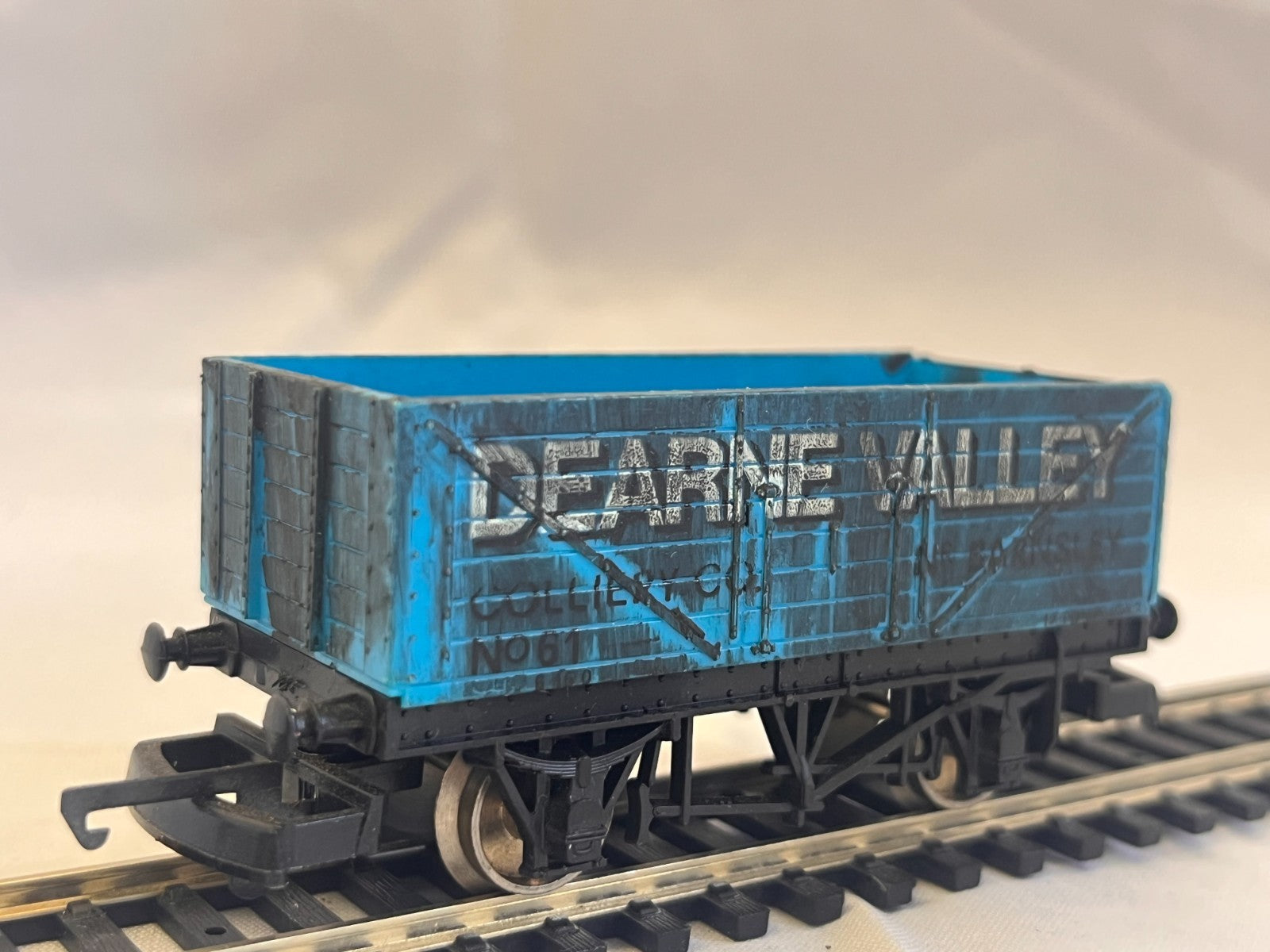 Lima OO Gauge Dearne Valley 7 Plank Wagon Weathered