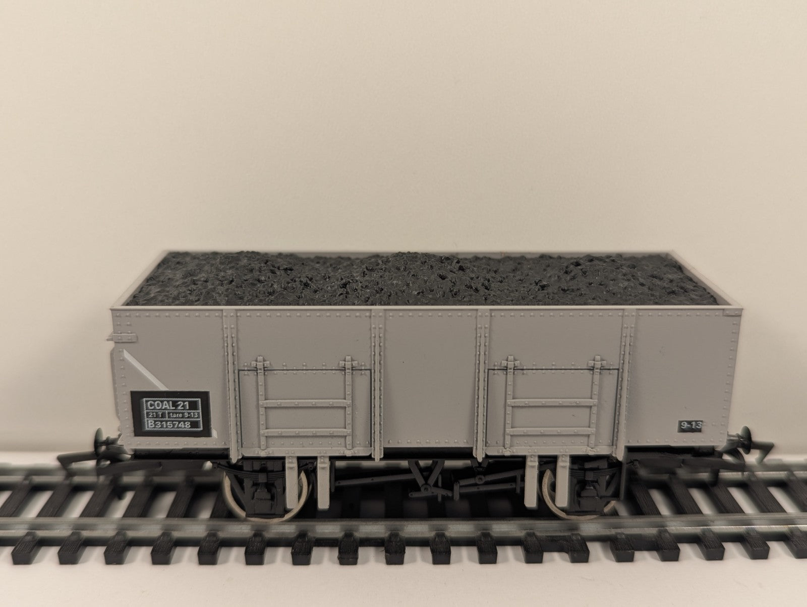 Dapol B679 OO BR 20T Steel Mineral Wagon B315748