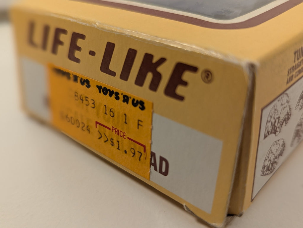 Life-Like HO Gauge Chessie System C&O Box Car