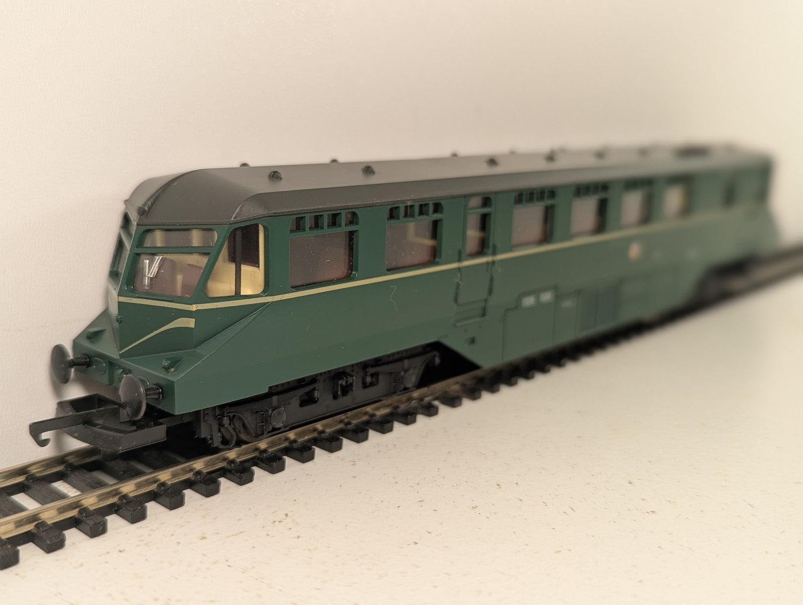 Lima OO Gauge GWR Railcar Diesel Railcar W30W BR Green 205150A3