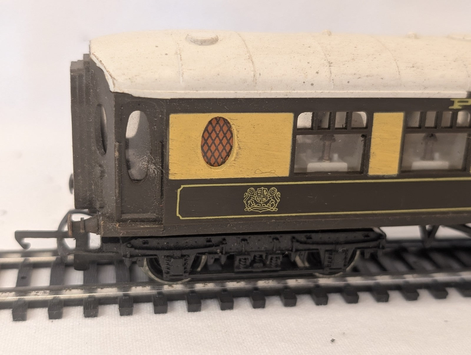 Tri-ang R228 OO Gauge Pullman Car “Mary”