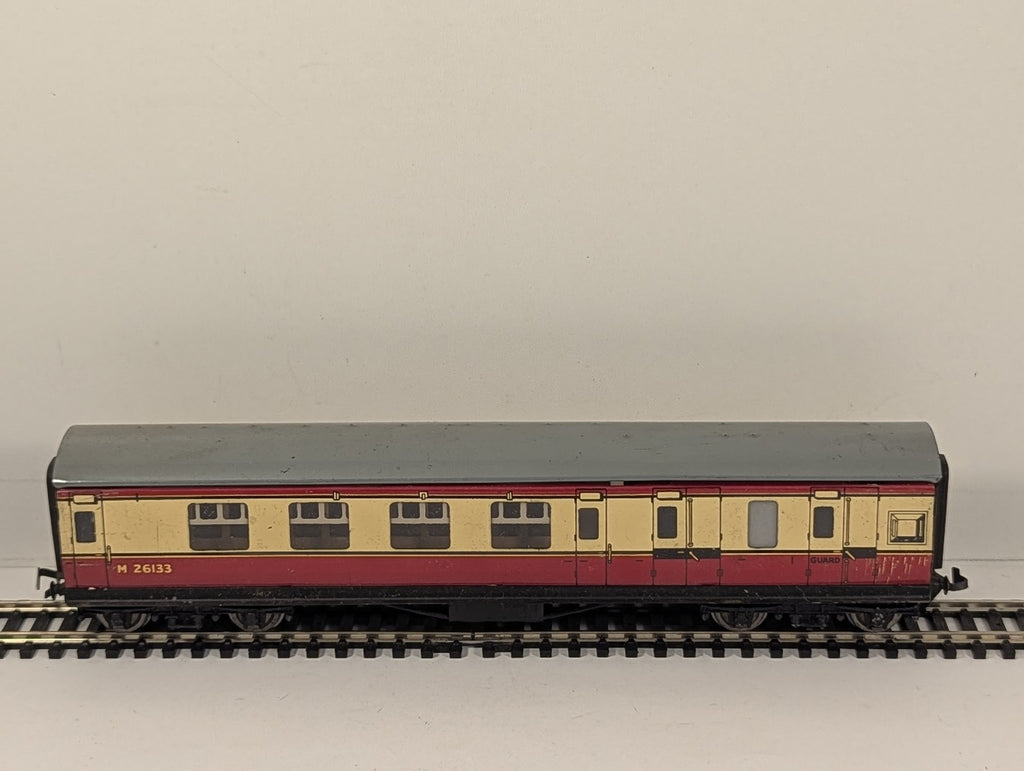 Hornby Dublo OO Gauge BR LMR Corridor Brake Second Coach Passenger Coach M 26133